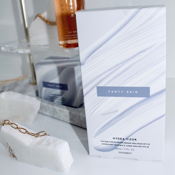 FENTY SKIN Fat Water + Hyrda Vizor Moisturizer SPF - Picture 3 of 3